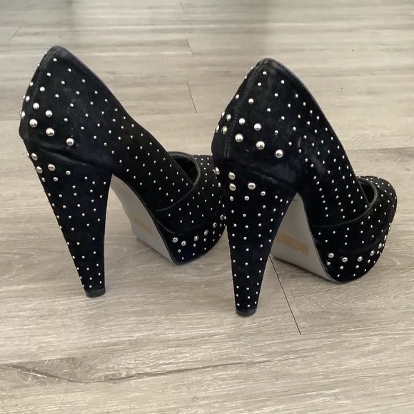 Shiekh Black Studded Heels - Picture 4 of 7